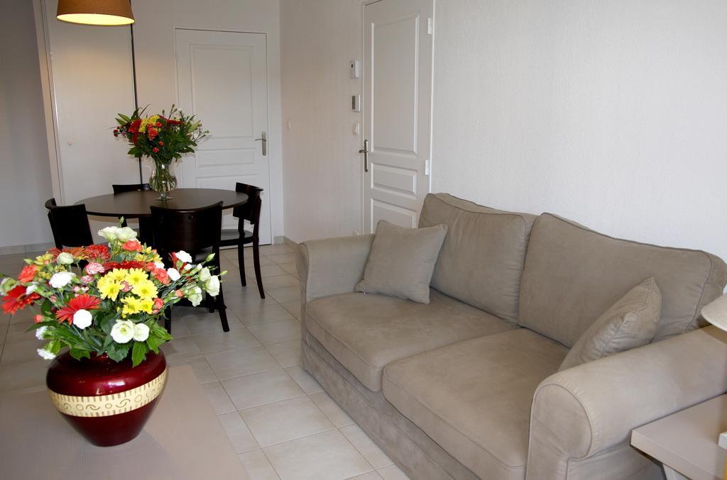 Residence Goelia Le Domaine Du Moulin Blanc Gordes Room photo