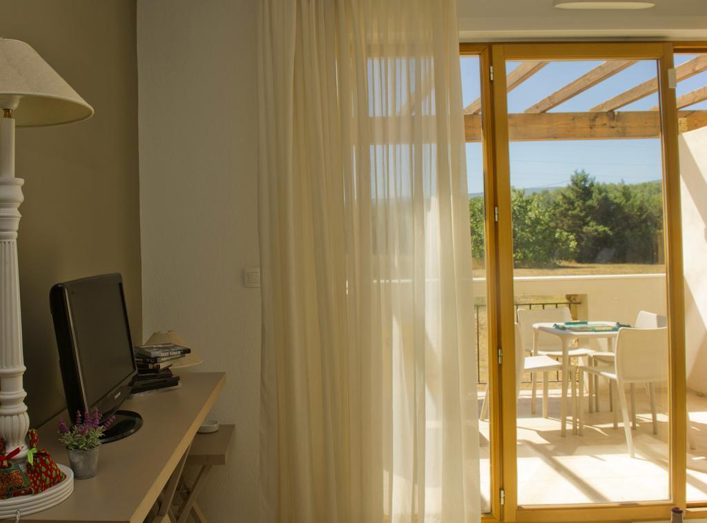 Residence Goelia Le Domaine Du Moulin Blanc Gordes Room photo